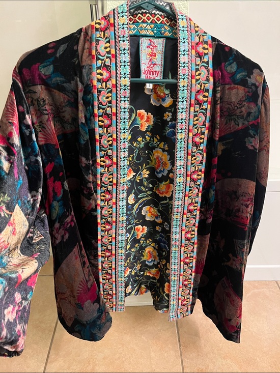 Johnny Was Sweaters - NWOT Johnnny Was reversible Velvet Floral Embroidered oversized kimono Sz small